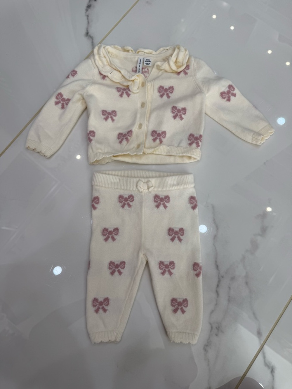 Janie and Jack bow knit set